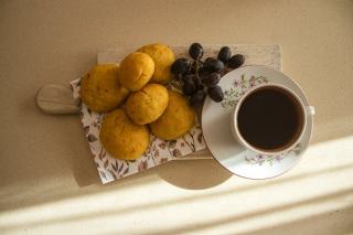 Pâtisseries maison au café : gateaux et douceurs du jour