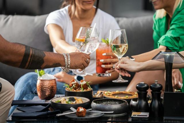 Et si vous twistiez vos cocktails brunch avec une touche de chartreuse ? Et si vous twistiez vos cocktails brunch avec une touche de chartreuse ?